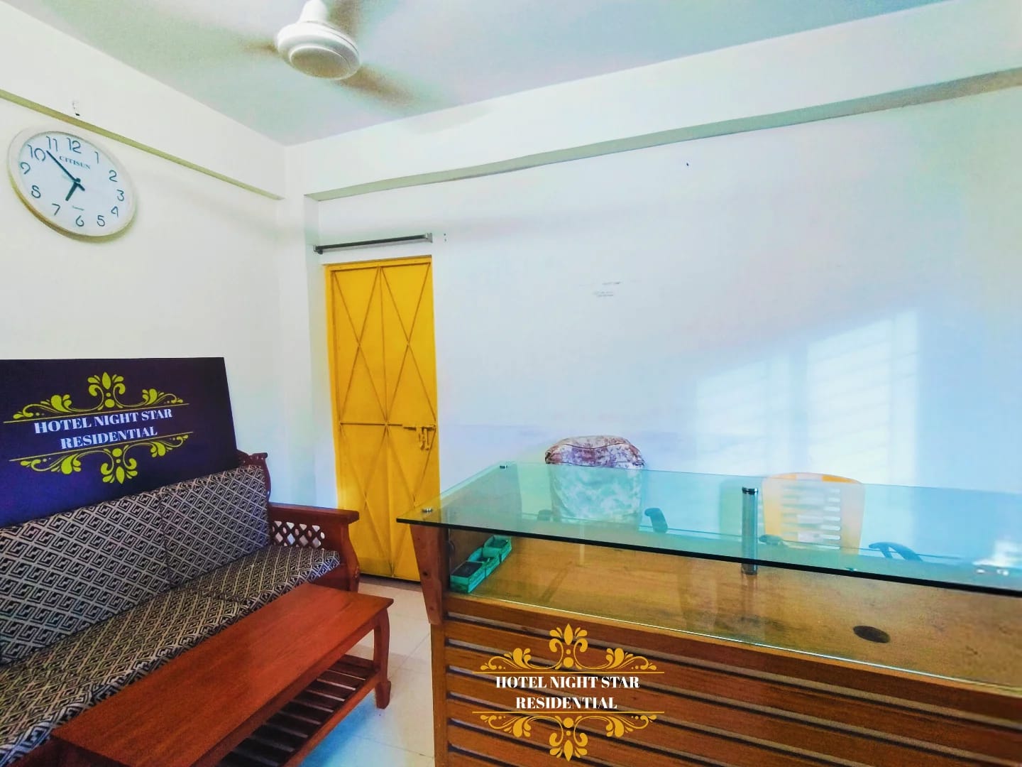 Hotel Night Star Reception